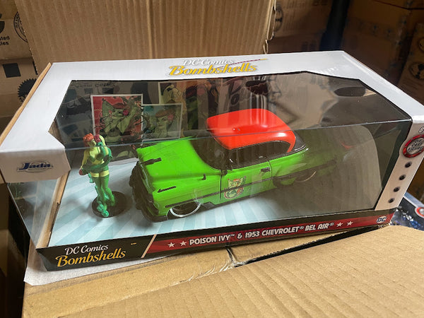 Jada Toys DC Comics Bombshells Poison Ivy 1953 Chevy Bel Air