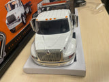 2022 Jada Diecast 1/24 International Tow Truck